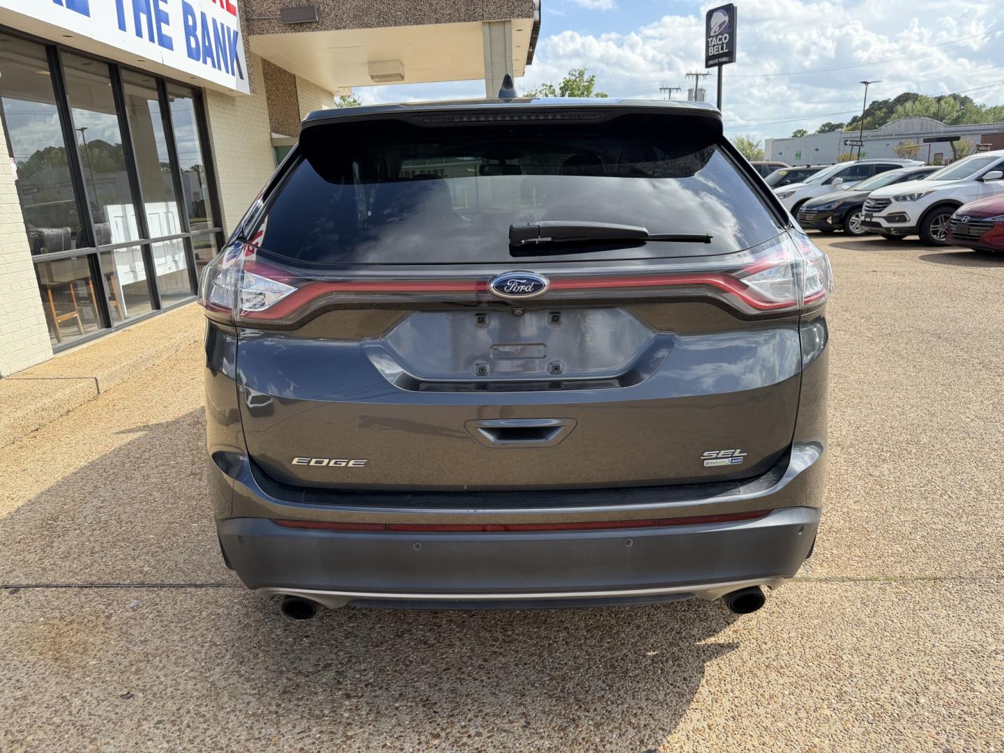 2015 GRAY FORD EDGE SEL (2FMTK4J9XFB) , located at 922 W. Beacon St., Philadelphia, MS, 39350, (601) 650-3675, 32.770447, -89.127151- Photo#4