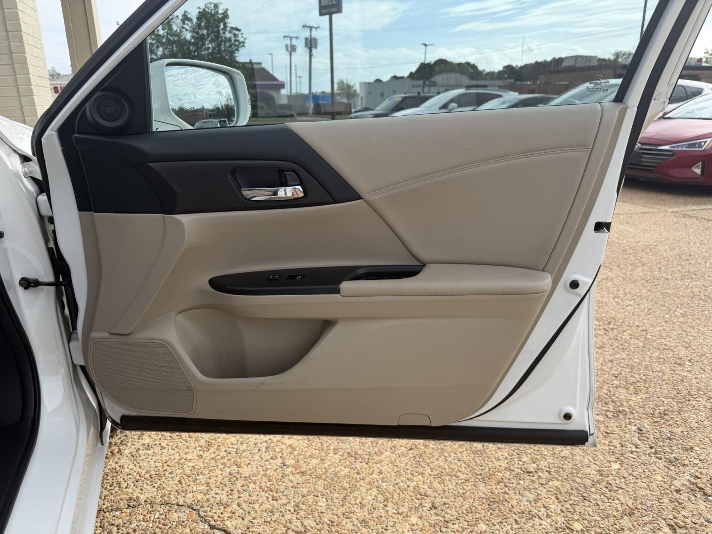 2014 WHITE HONDA ACCORD EX (1HGCR2F7XEA) , located at 922 W. Beacon St., Philadelphia, MS, 39350, (601) 650-3675, 32.770447, -89.127151- Photo#11