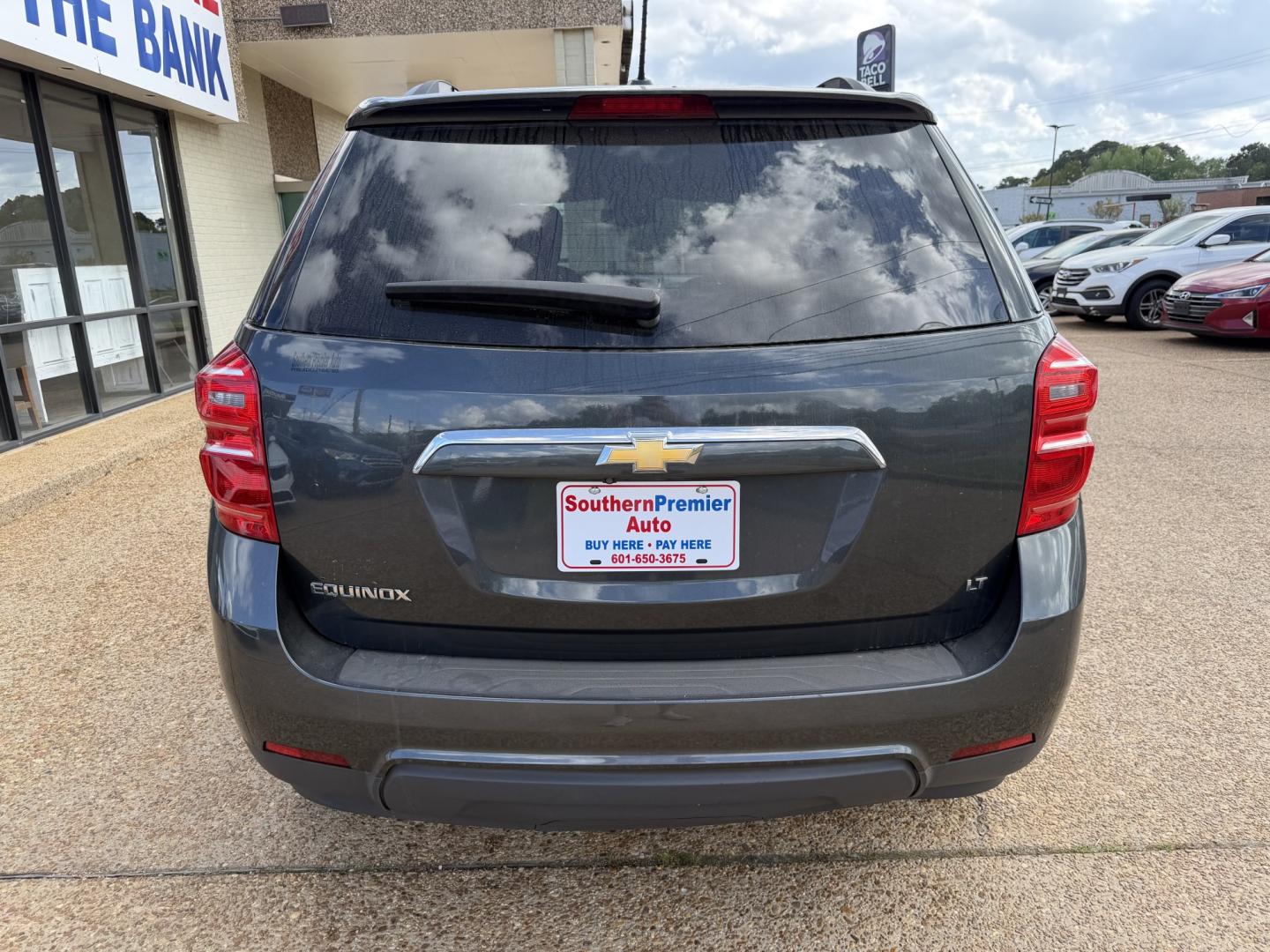 2017 GRAY CHEVROLET EQUINOX LT (2GNALCEKXH1) , located at 922 W. Beacon St., Philadelphia, MS, 39350, (601) 650-3675, 32.770447, -89.127151- Photo#4