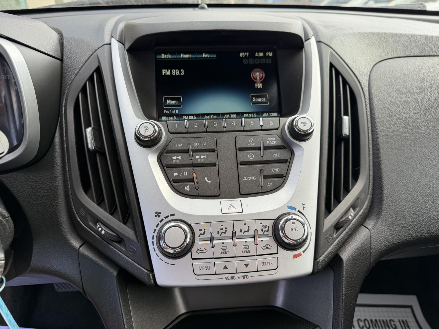2017 GRAY CHEVROLET EQUINOX LT (2GNALCEKXH1) , located at 922 W. Beacon St., Philadelphia, MS, 39350, (601) 650-3675, 32.770447, -89.127151- Photo#17