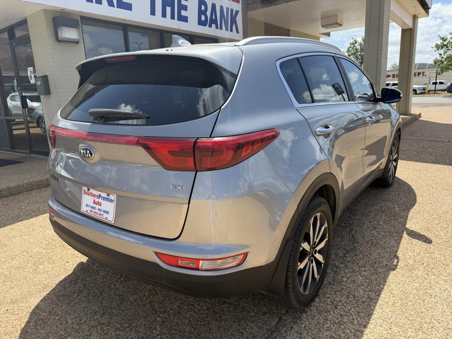 2019 GRAY KIA SPORTAGE EX (KNDPN3ACXK7) , located at 922 W. Beacon St., Philadelphia, MS, 39350, (601) 650-3675, 32.770447, -89.127151 - Photo#5