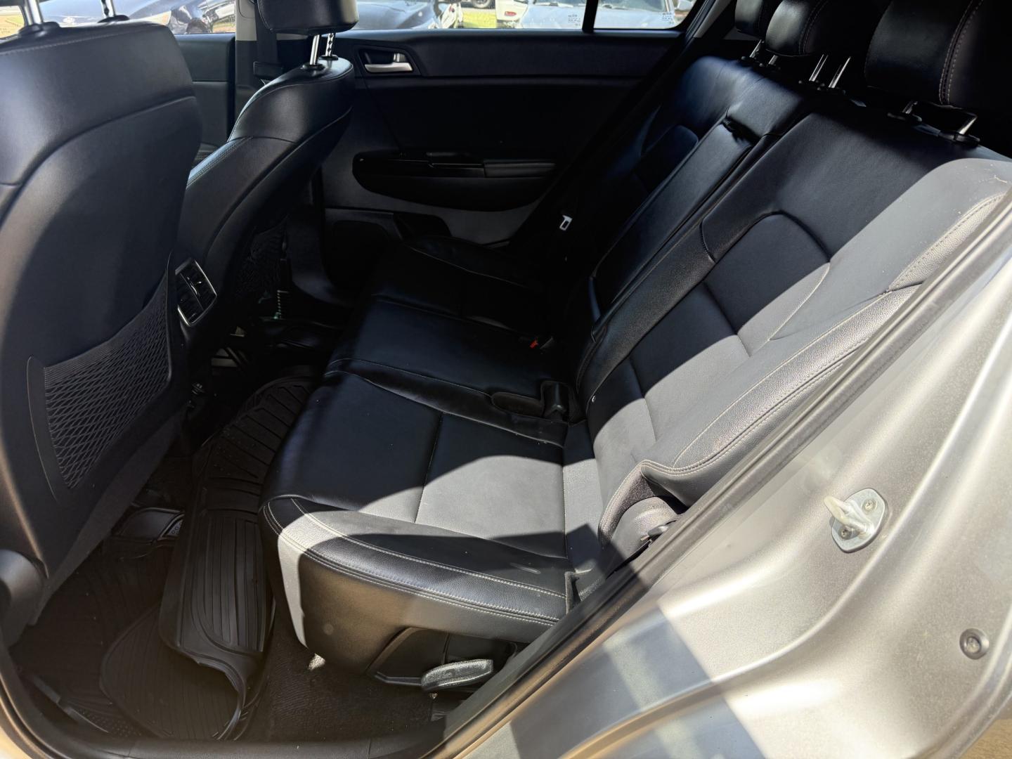 2019 GRAY KIA SPORTAGE EX (KNDPN3ACXK7) , located at 922 W. Beacon St., Philadelphia, MS, 39350, (601) 650-3675, 32.770447, -89.127151 - Photo#13