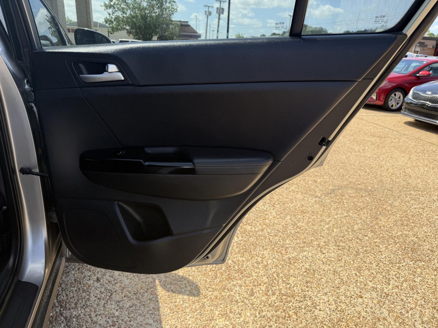 2019 GRAY KIA SPORTAGE EX (KNDPN3ACXK7) , located at 922 W. Beacon St., Philadelphia, MS, 39350, (601) 650-3675, 32.770447, -89.127151 - Photo#15