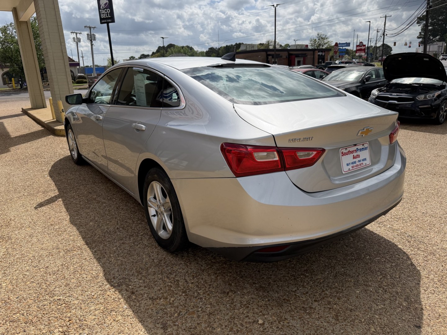 2020 SILVER CHEVROLET MALIBU LS (1FL) (1G1ZC5ST3LF) , located at 922 W. Beacon St., Philadelphia, MS, 39350, (601) 650-3675, 32.770447, -89.127151 - Photo#3