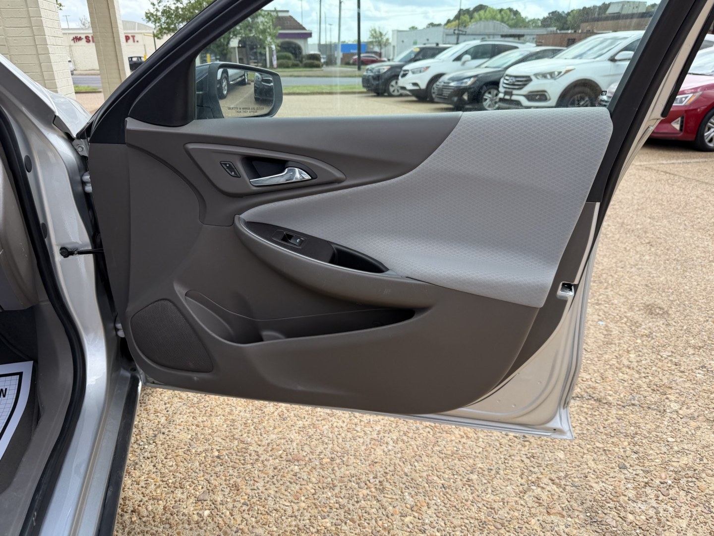 2020 SILVER CHEVROLET MALIBU LS (1FL) (1G1ZC5ST3LF) , located at 922 W. Beacon St., Philadelphia, MS, 39350, (601) 650-3675, 32.770447, -89.127151 - Photo#11