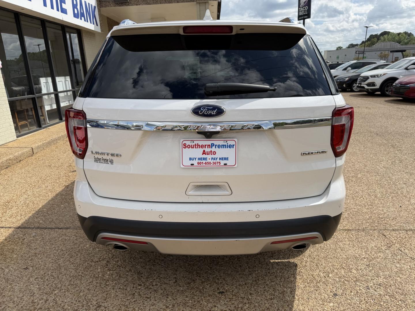 2016 WHITE FORD EXPLORER LIMITED Limited (1FM5K7F85GG) , located at 922 W. Beacon St., Philadelphia, MS, 39350, (601) 650-3675, 32.770447, -89.127151- Photo#4