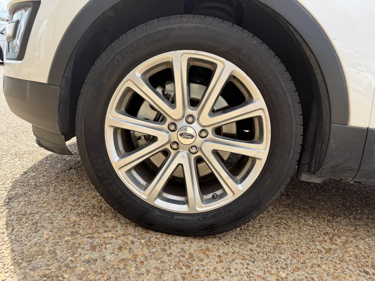 2016 WHITE FORD EXPLORER LIMITED Limited (1FM5K7F85GG) , located at 922 W. Beacon St., Philadelphia, MS, 39350, (601) 650-3675, 32.770447, -89.127151- Photo#7