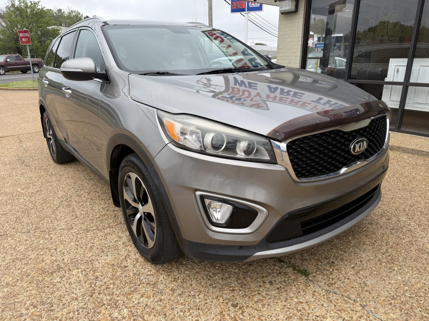 2017 GRAY KIA SORENTO EX (5XYPH4A54HG) , located at 922 W. Beacon St., Philadelphia, MS, 39350, (601) 650-3675, 32.770447, -89.127151 - Photo#0