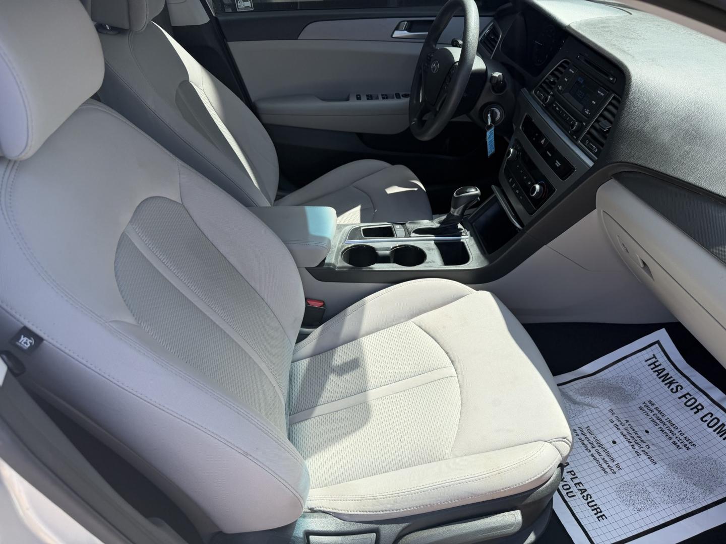 2015 SILVER HYUNDAI SONATA SE (5NPE24AF5FH) , located at 922 W. Beacon St., Philadelphia, MS, 39350, (601) 650-3675, 32.770447, -89.127151 - Photo#10