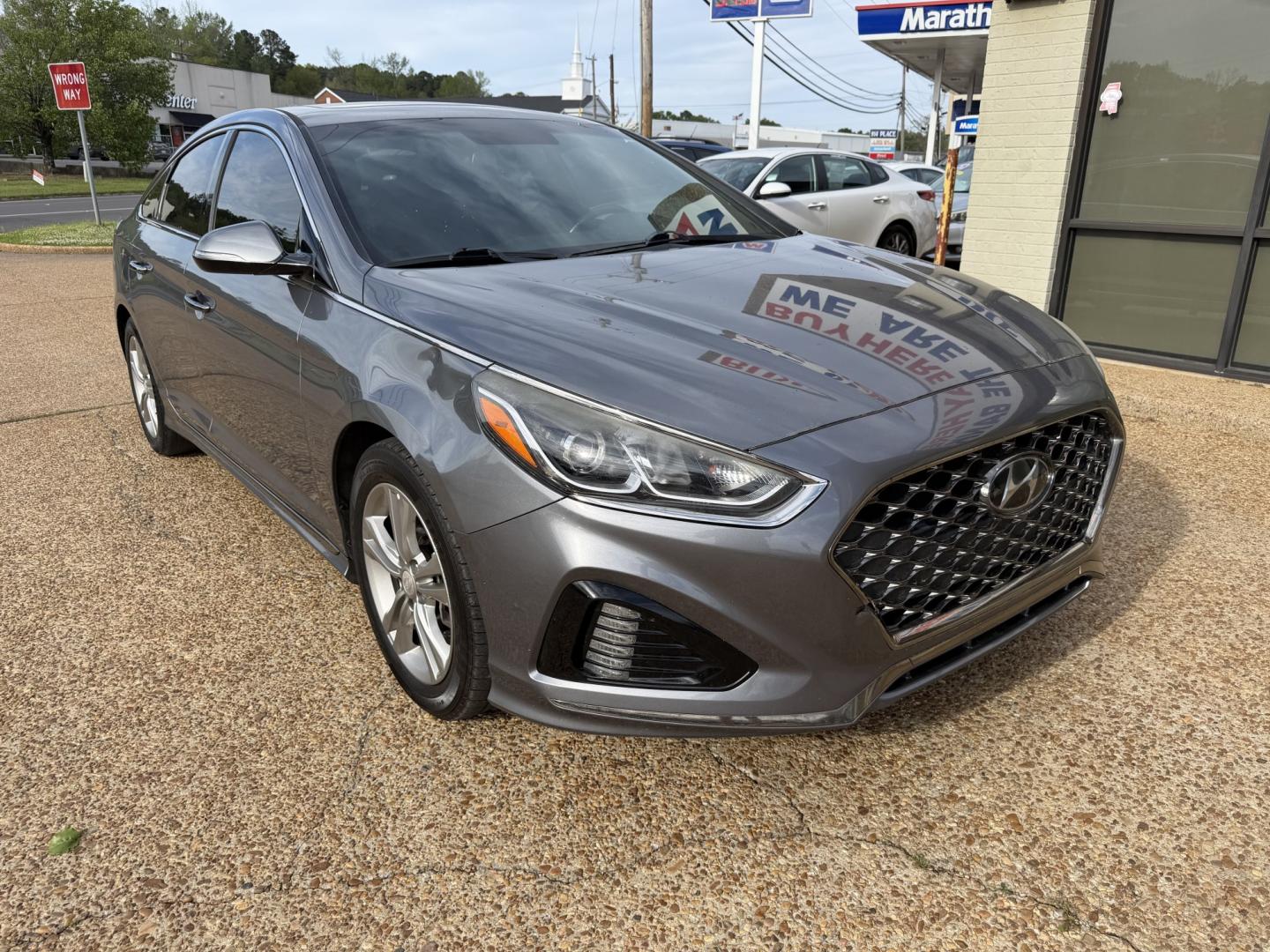 2018 GRAY HYUNDAI SONATA SPORT (5NPE34AF2JH) , located at 922 W. Beacon St., Philadelphia, MS, 39350, (601) 650-3675, 32.770447, -89.127151 - Photo#0