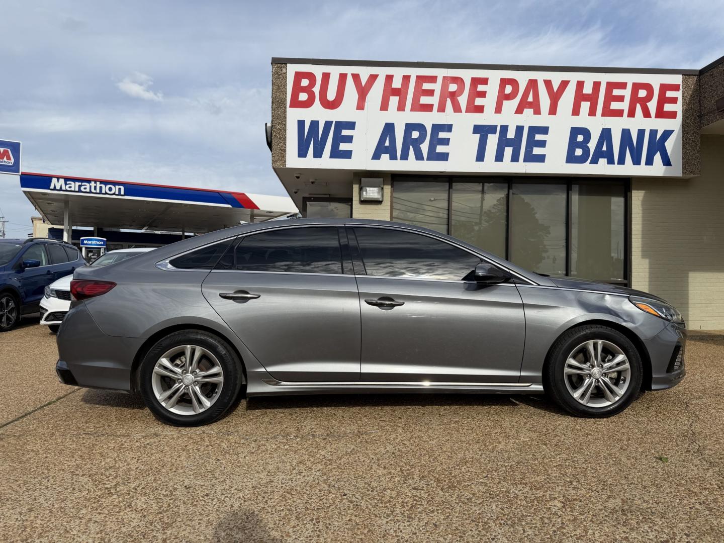 2018 GRAY HYUNDAI SONATA SPORT (5NPE34AF2JH) , located at 922 W. Beacon St., Philadelphia, MS, 39350, (601) 650-3675, 32.770447, -89.127151 - Photo#6