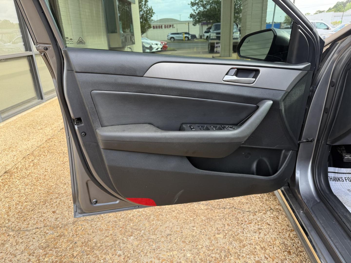 2018 GRAY HYUNDAI SONATA SPORT (5NPE34AF2JH) , located at 922 W. Beacon St., Philadelphia, MS, 39350, (601) 650-3675, 32.770447, -89.127151 - Photo#7