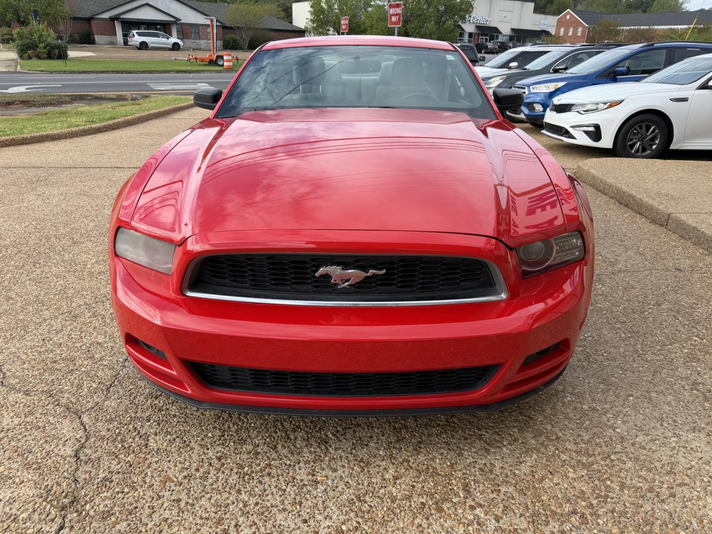 2014 RED FORD MUSTANG BASE (1ZVBP8AM7E5) , located at 922 W. Beacon St., Philadelphia, MS, 39350, (601) 650-3675, 32.770447, -89.127151 - Photo#1