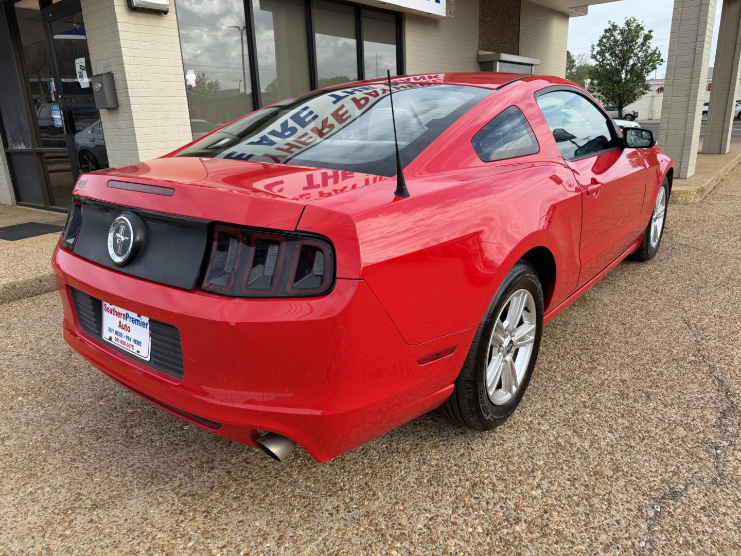 2014 RED FORD MUSTANG BASE (1ZVBP8AM7E5) , located at 922 W. Beacon St., Philadelphia, MS, 39350, (601) 650-3675, 32.770447, -89.127151 - Photo#5