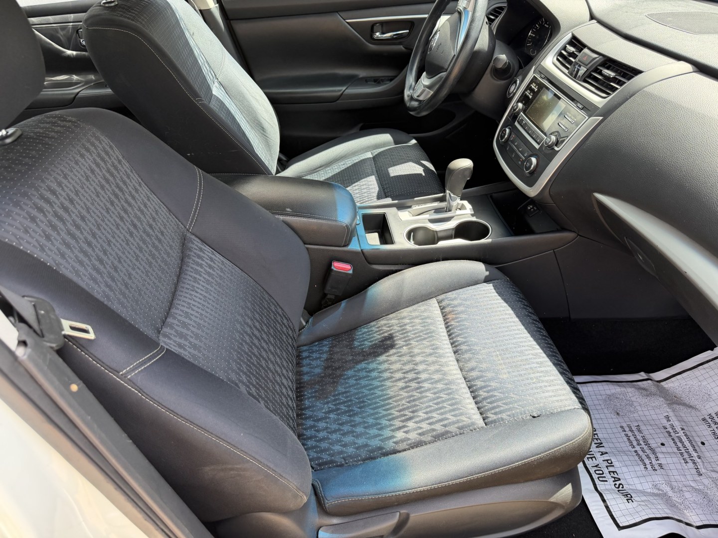 2017 WHITE NISSAN ALTIMA 2.5 S (1N4AL3AP9HN) , located at 922 W. Beacon St., Philadelphia, MS, 39350, (601) 650-3675, 32.770447, -89.127151 - Photo#10