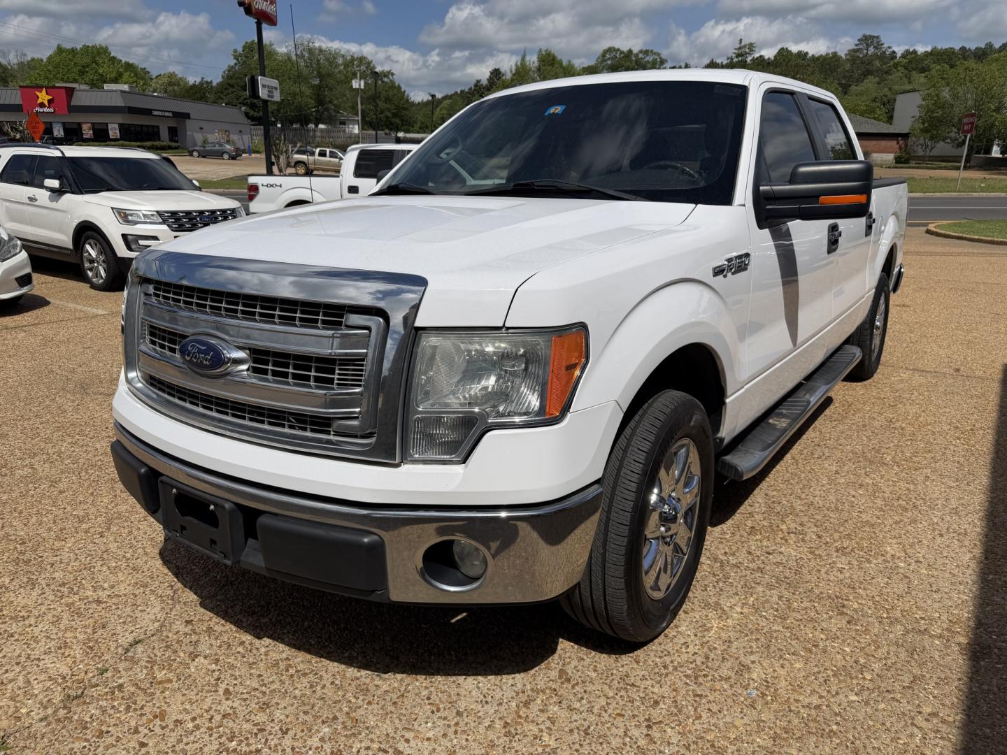 2014 WHITE FORD F-150 XLT (1FTFW1CF0EK) , located at 922 W. Beacon St., Philadelphia, MS, 39350, (601) 650-3675, 32.770447, -89.127151 - Photo#2