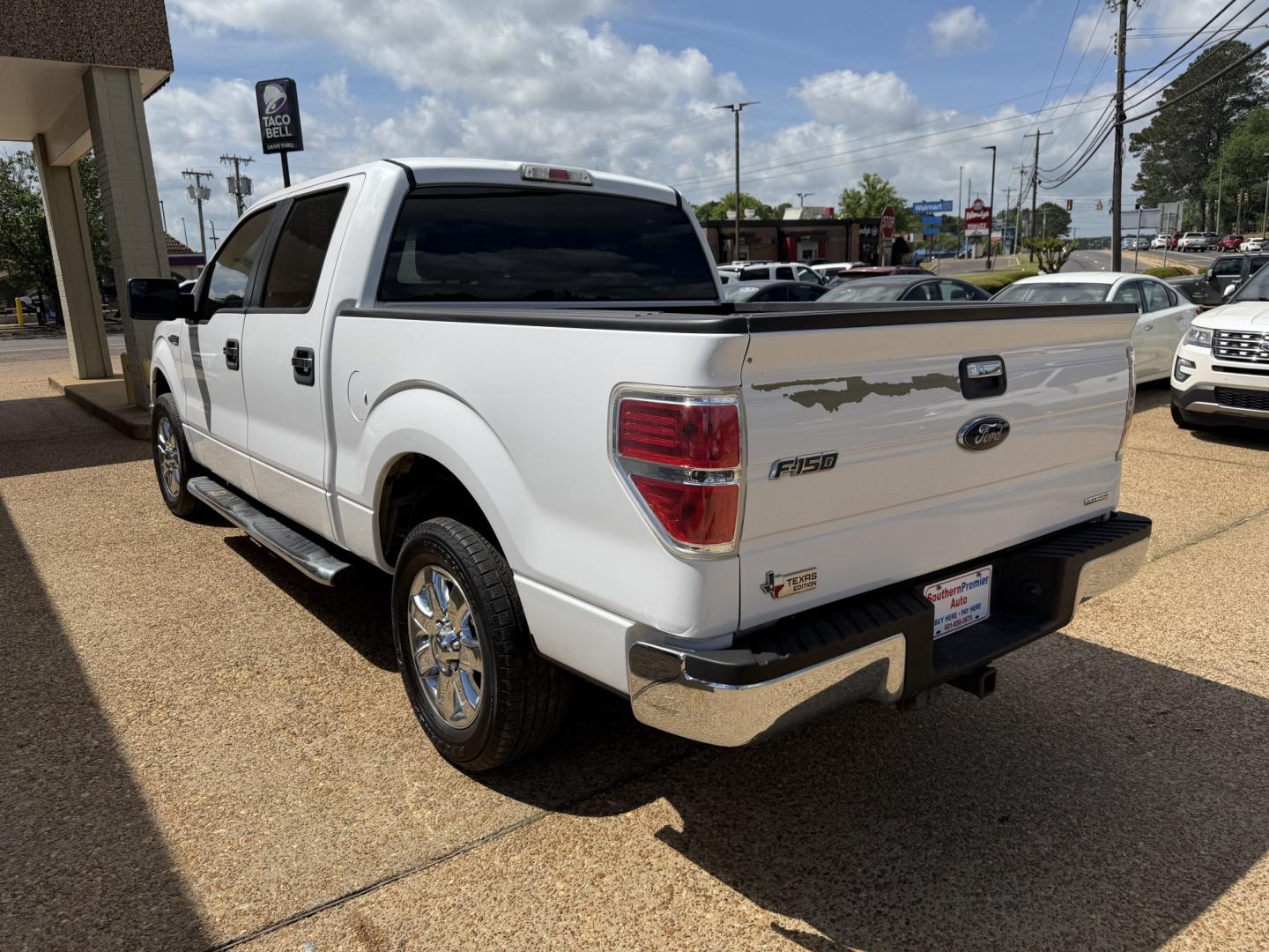 2014 WHITE FORD F-150 XLT (1FTFW1CF0EK) , located at 922 W. Beacon St., Philadelphia, MS, 39350, (601) 650-3675, 32.770447, -89.127151- Photo#3