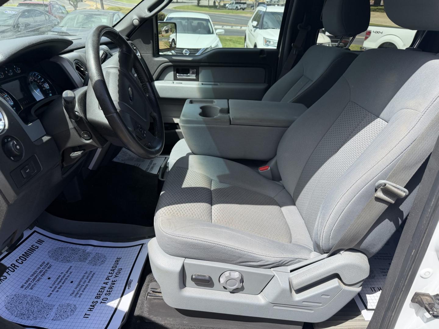 2014 WHITE FORD F-150 XLT (1FTFW1CF0EK) , located at 922 W. Beacon St., Philadelphia, MS, 39350, (601) 650-3675, 32.770447, -89.127151 - Photo#9