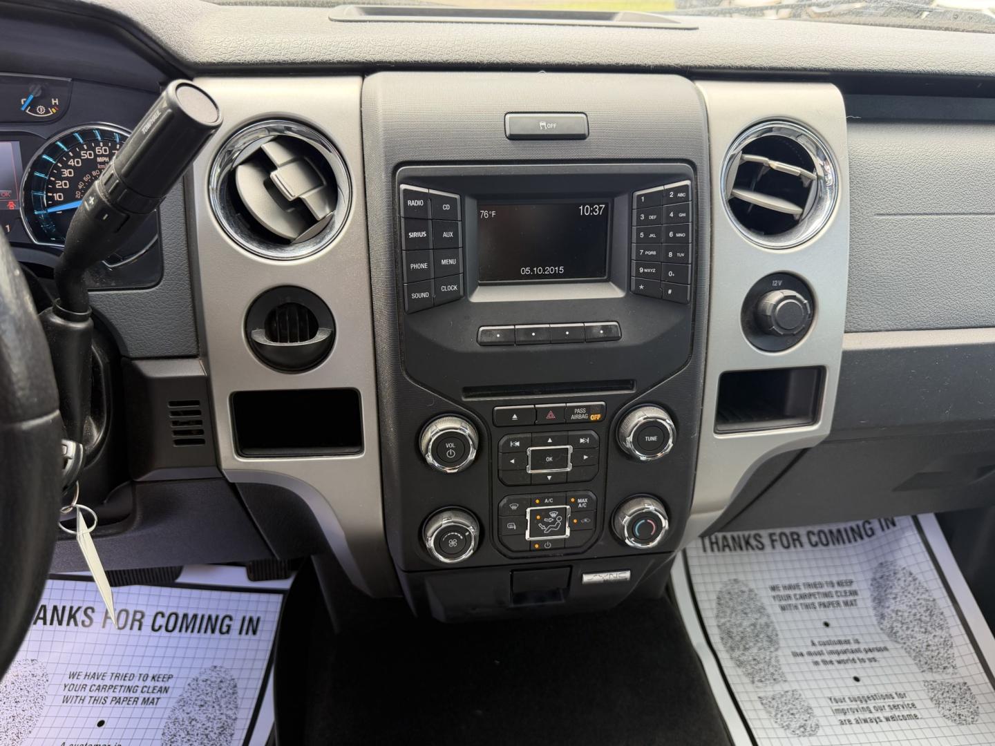 2014 WHITE FORD F-150 XLT (1FTFW1CF0EK) , located at 922 W. Beacon St., Philadelphia, MS, 39350, (601) 650-3675, 32.770447, -89.127151 - Photo#17