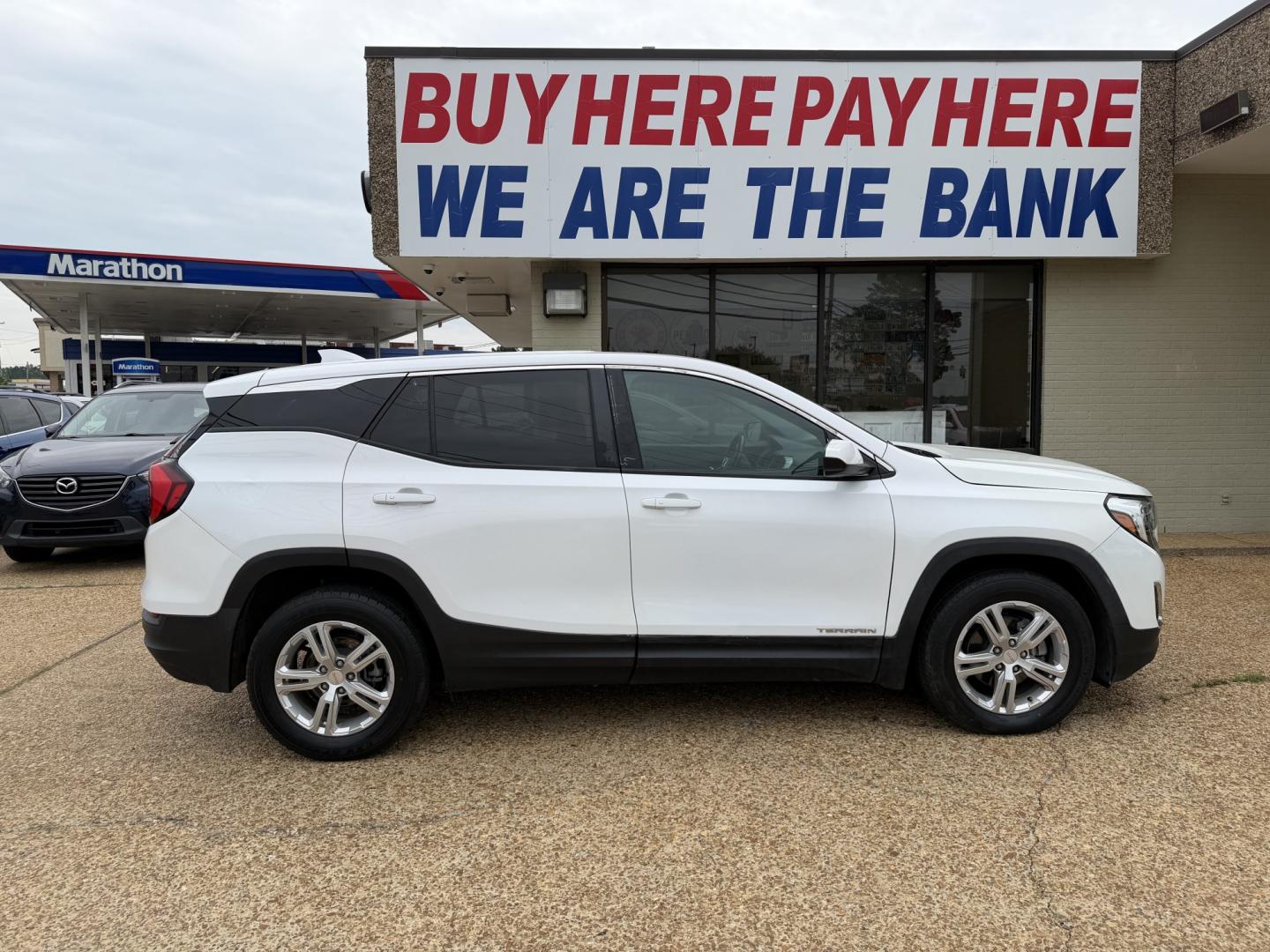 2018 WHITE GMC TERRAIN SLE (3GKALMEV7JL) , located at 922 W. Beacon St., Philadelphia, MS, 39350, (601) 650-3675, 32.770447, -89.127151 - Photo#6