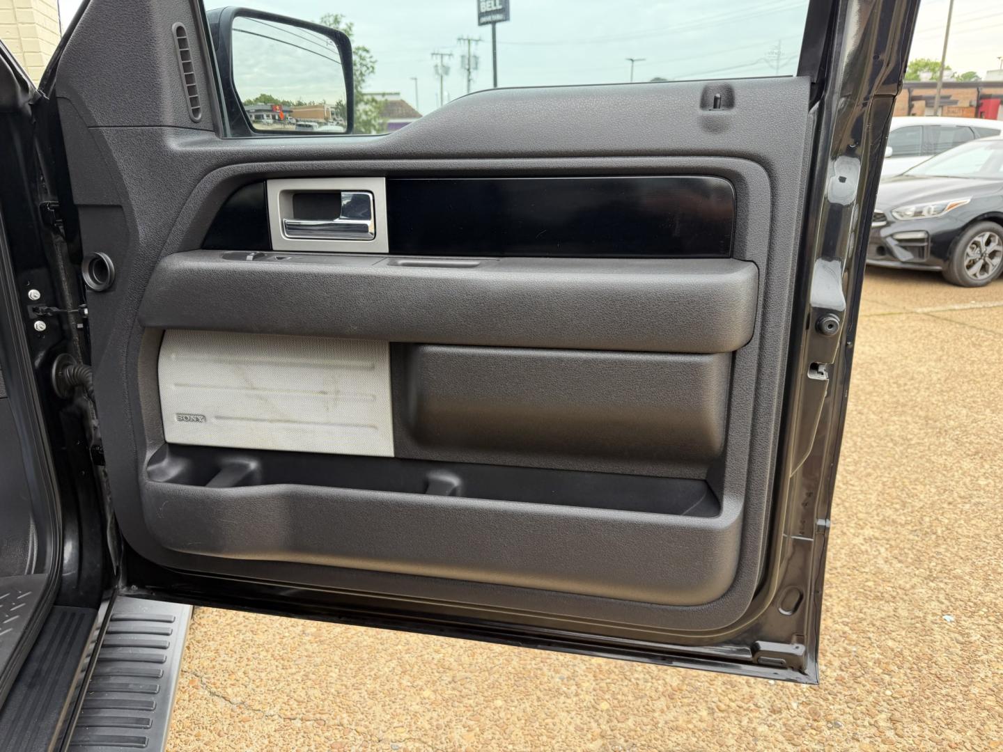 2011 BLACK FORD F-150 FX4 (1FTFW1EF3BK) , located at 922 W. Beacon St., Philadelphia, MS, 39350, (601) 650-3675, 32.770447, -89.127151 - Photo#11