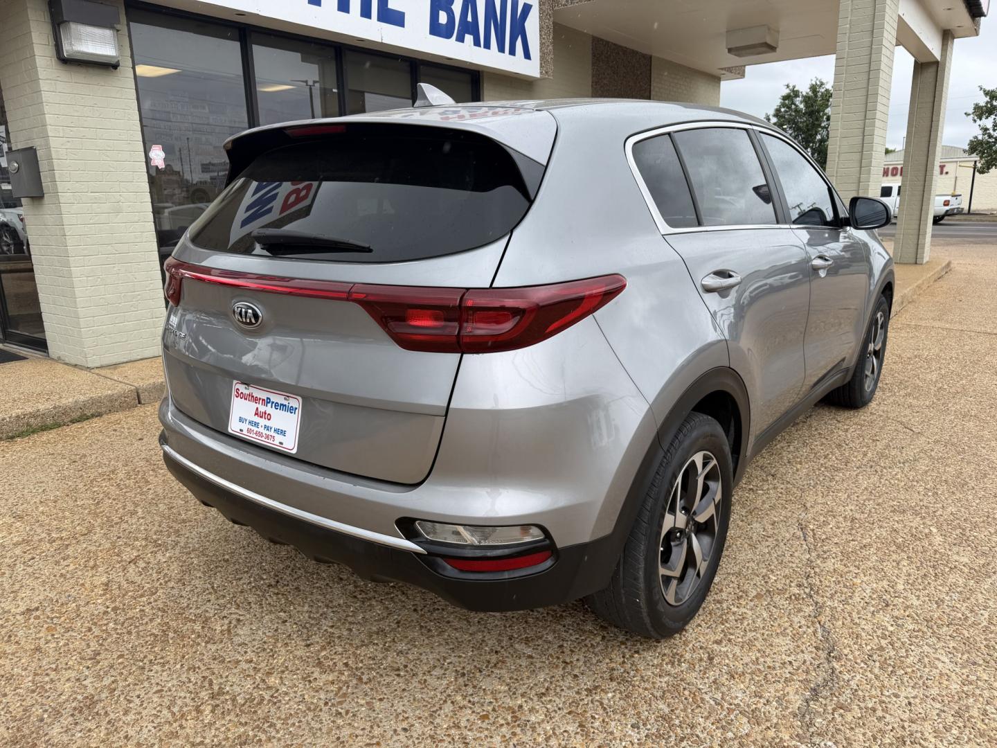 2022 GRAY KIA SPORTAGE LX (KNDPM3AC7N7) , located at 922 W. Beacon St., Philadelphia, MS, 39350, (601) 650-3675, 32.770447, -89.127151 - Photo#5