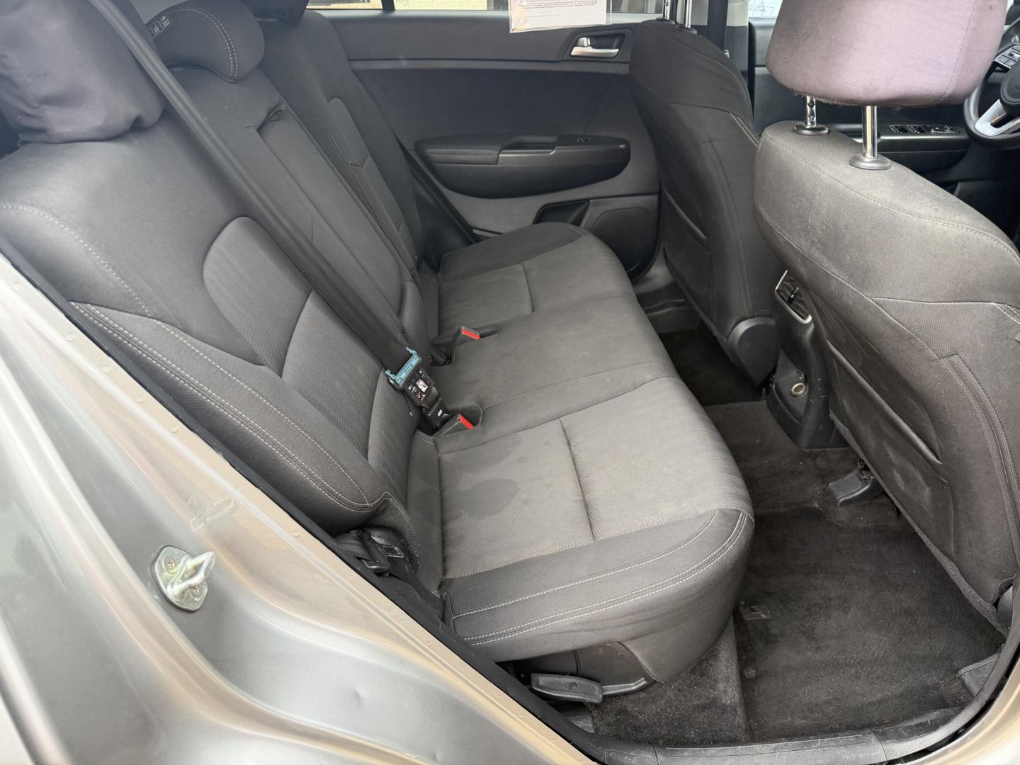 2022 GRAY KIA SPORTAGE LX (KNDPM3AC7N7) , located at 922 W. Beacon St., Philadelphia, MS, 39350, (601) 650-3675, 32.770447, -89.127151 - Photo#14