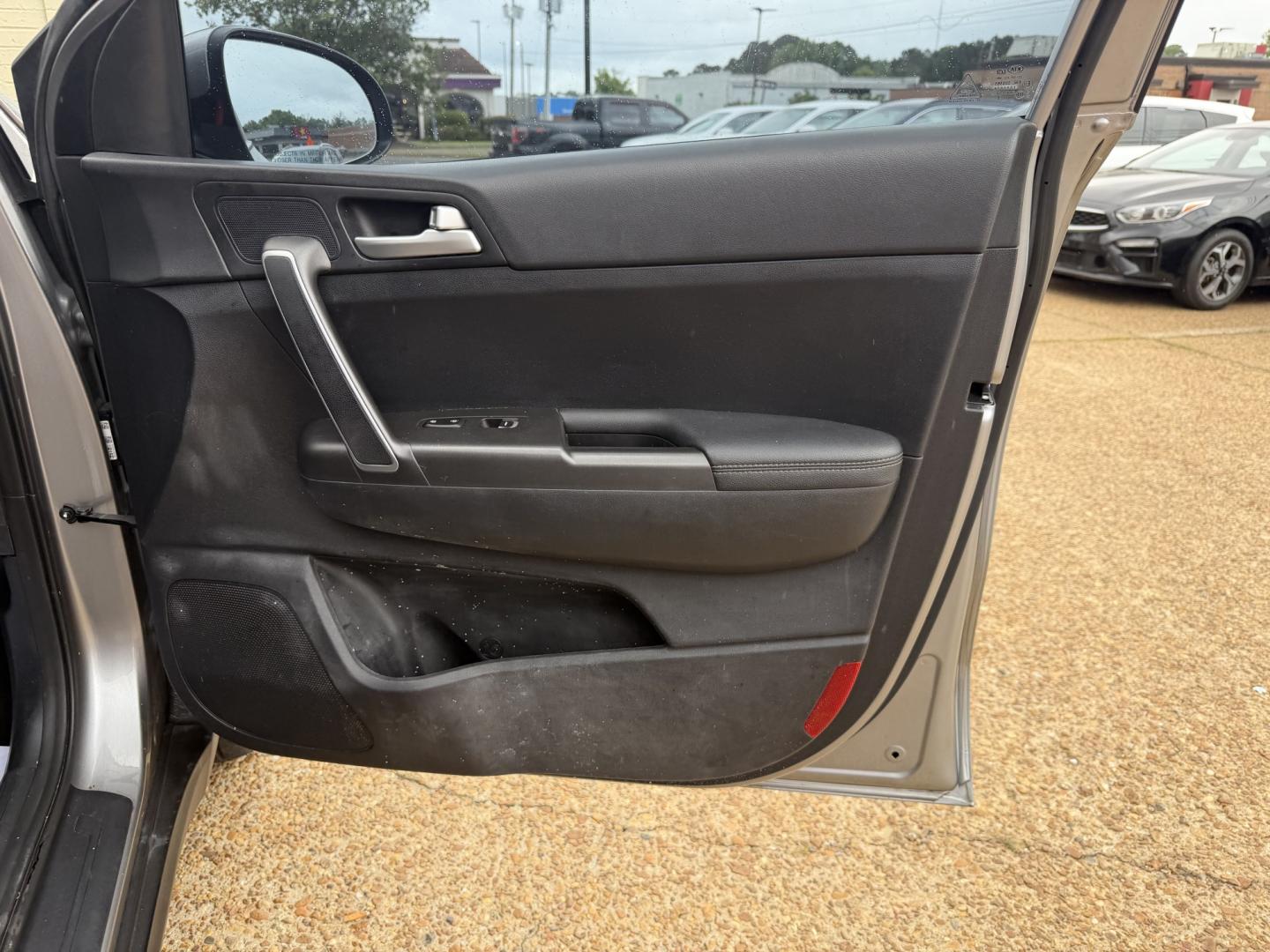 2022 GRAY KIA SPORTAGE LX (KNDPM3AC7N7) , located at 922 W. Beacon St., Philadelphia, MS, 39350, (601) 650-3675, 32.770447, -89.127151 - Photo#11