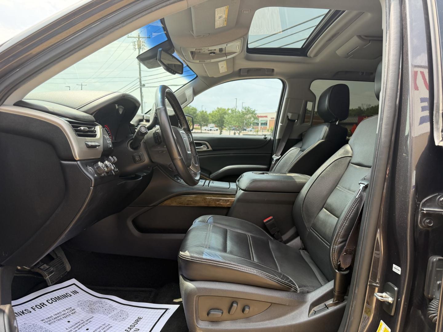 2016 GRAY GMC YUKON DENALI (1GKS2CKJ9GR) , located at 922 W. Beacon St., Philadelphia, MS, 39350, (601) 650-3675, 32.770447, -89.127151 - Photo#9