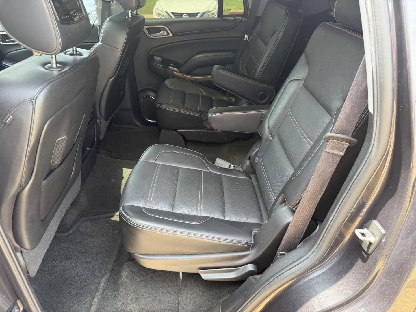 2016 GRAY GMC YUKON DENALI (1GKS2CKJ9GR) , located at 922 W. Beacon St., Philadelphia, MS, 39350, (601) 650-3675, 32.770447, -89.127151 - Photo#13