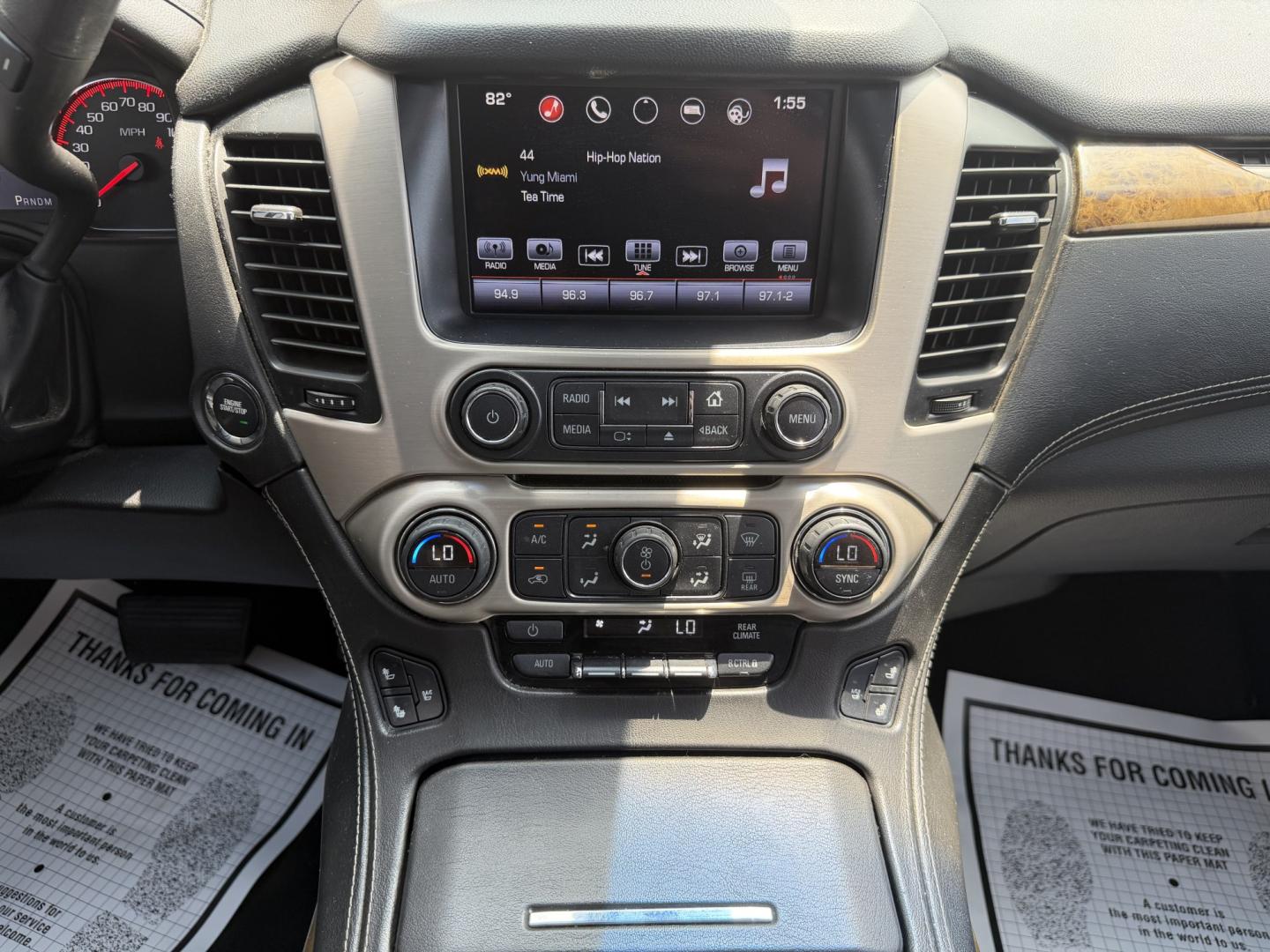 2016 GRAY GMC YUKON DENALI (1GKS2CKJ9GR) , located at 922 W. Beacon St., Philadelphia, MS, 39350, (601) 650-3675, 32.770447, -89.127151 - Photo#17