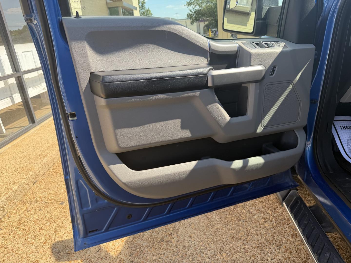 2015 BLUE FORD F-150 XLT (1FTEW1CPXFK) , located at 922 W. Beacon St., Philadelphia, MS, 39350, (601) 650-3675, 32.770447, -89.127151- Photo#8