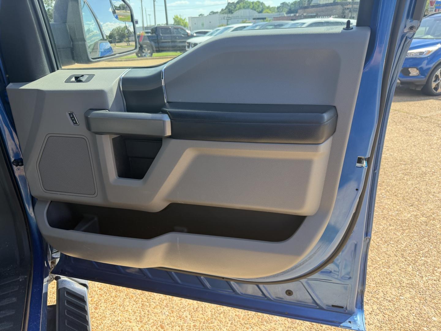 2015 BLUE FORD F-150 XLT (1FTEW1CPXFK) , located at 922 W. Beacon St., Philadelphia, MS, 39350, (601) 650-3675, 32.770447, -89.127151- Photo#11