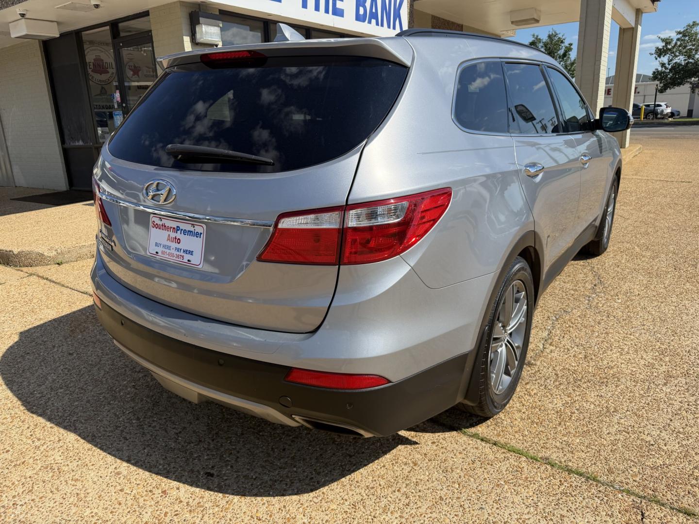 2014 SILVER HYUNDAI SANTA FE LIMITED (KM8SR4HF1EU) , located at 922 W. Beacon St., Philadelphia, MS, 39350, (601) 650-3675, 32.770447, -89.127151 - Photo#5