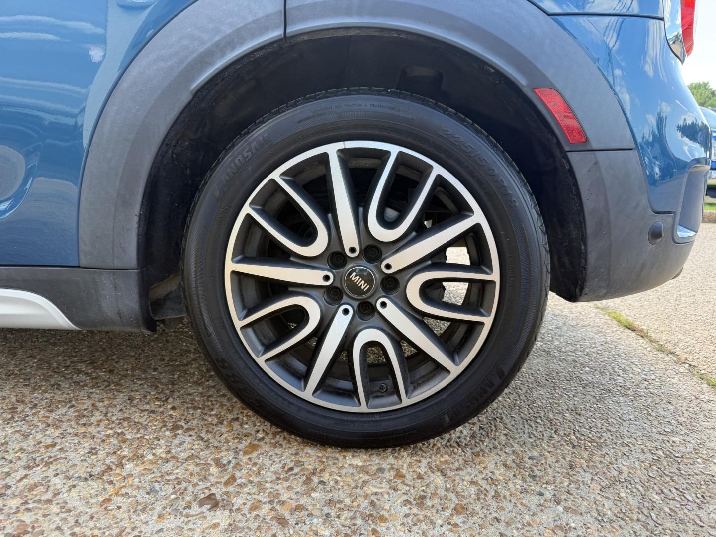 2017 BLUE MINI COUNTRYMAN S (WMZYT3C34H3) , located at 922 W. Beacon St., Philadelphia, MS, 39350, (601) 650-3675, 32.770447, -89.127151- Photo#7