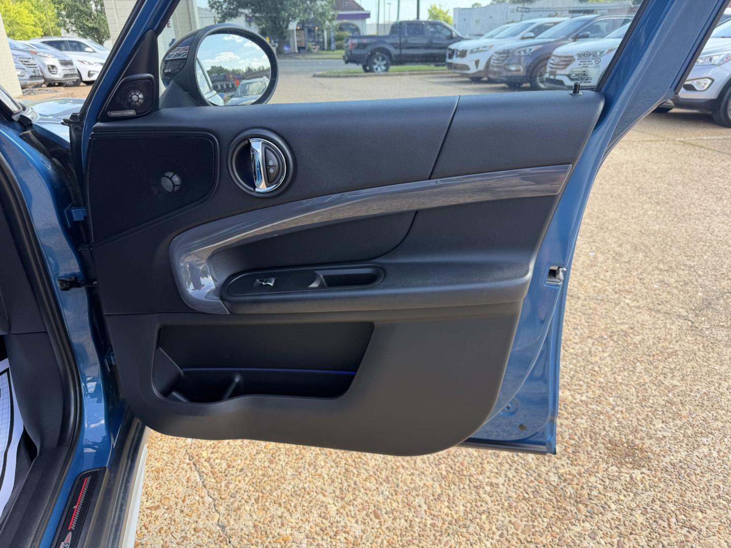 2017 BLUE MINI COUNTRYMAN S (WMZYT3C34H3) , located at 922 W. Beacon St., Philadelphia, MS, 39350, (601) 650-3675, 32.770447, -89.127151- Photo#11