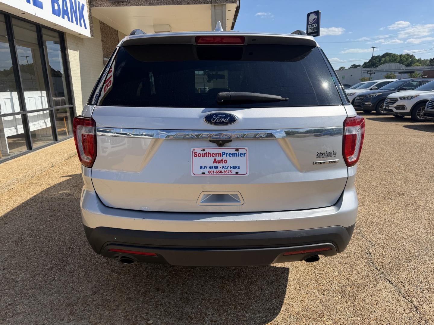 2016 SILVER FORD EXPLORER BASE (1FM5K7B82GG) , located at 922 W. Beacon St., Philadelphia, MS, 39350, (601) 650-3675, 32.770447, -89.127151- Photo#4