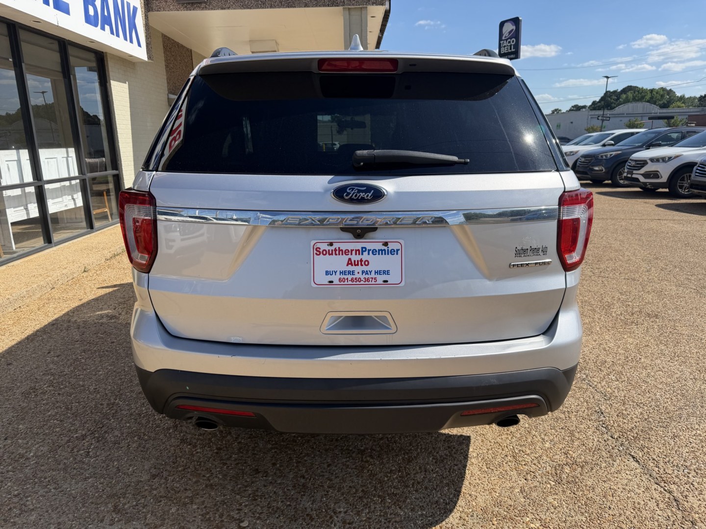 2016 SILVER FORD EXPLORER BASE (1FM5K7B82GG) , located at 922 W. Beacon St., Philadelphia, MS, 39350, (601) 650-3675, 32.770447, -89.127151 - Photo#4
