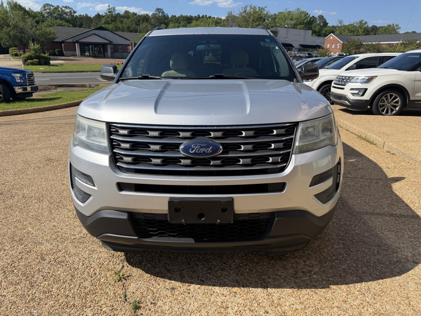 2016 SILVER FORD EXPLORER BASE (1FM5K7B82GG) , located at 922 W. Beacon St., Philadelphia, MS, 39350, (601) 650-3675, 32.770447, -89.127151 - Photo#1