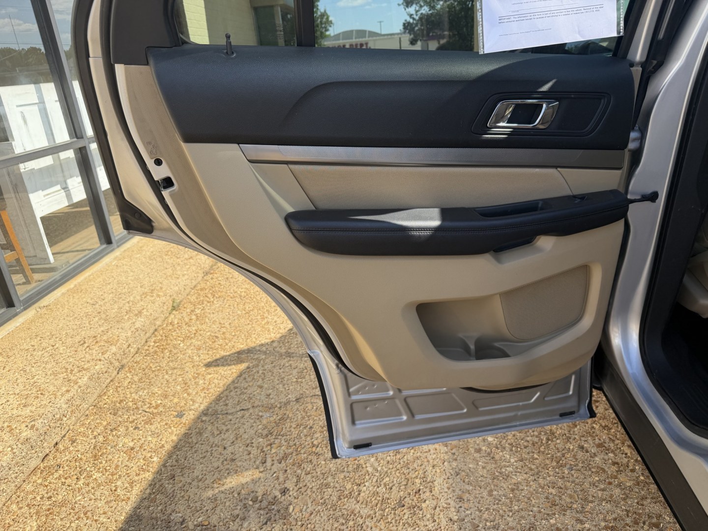 2016 SILVER FORD EXPLORER BASE (1FM5K7B82GG) , located at 922 W. Beacon St., Philadelphia, MS, 39350, (601) 650-3675, 32.770447, -89.127151 - Photo#12
