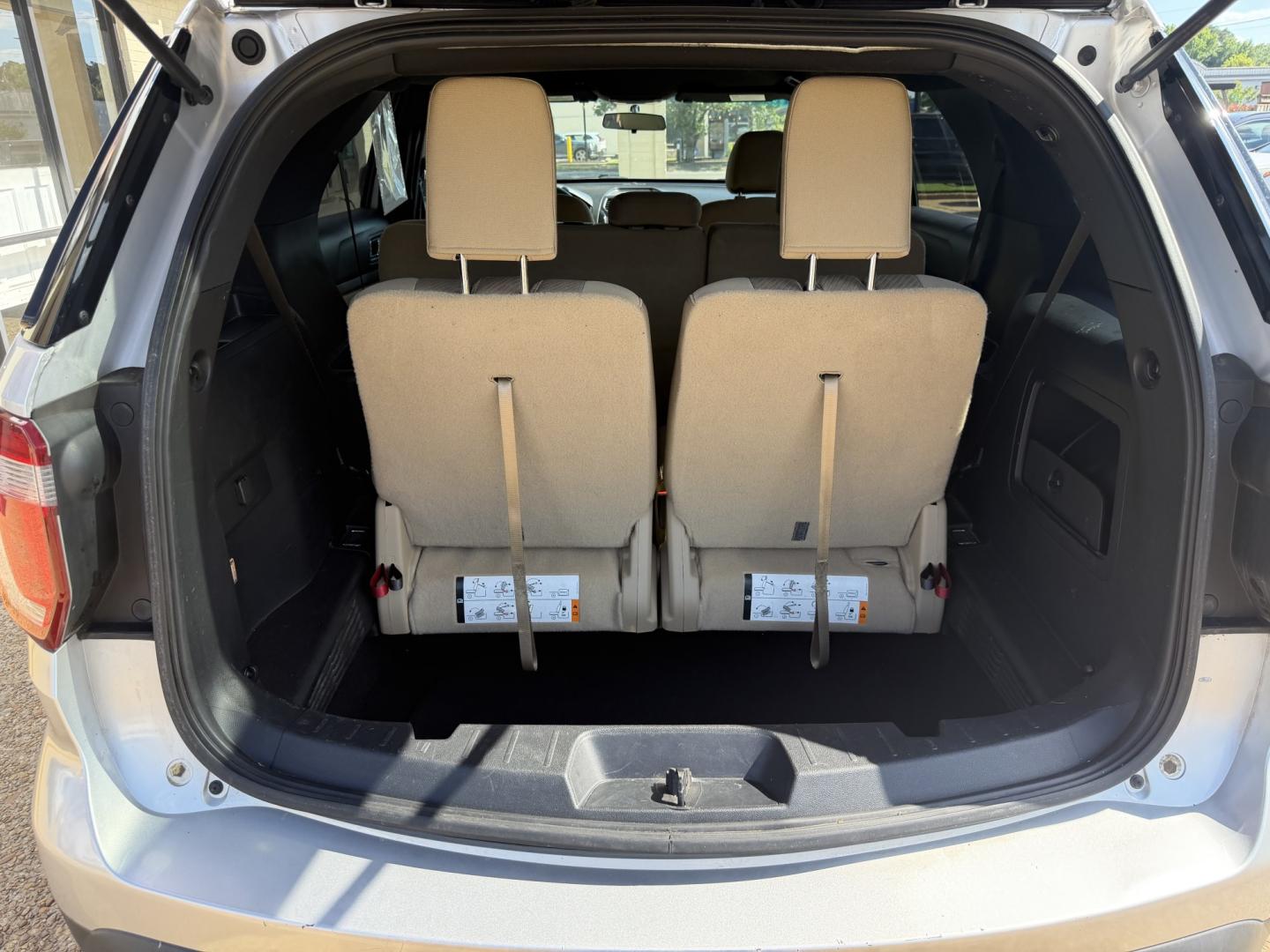 2016 SILVER FORD EXPLORER BASE (1FM5K7B82GG) , located at 922 W. Beacon St., Philadelphia, MS, 39350, (601) 650-3675, 32.770447, -89.127151- Photo#19