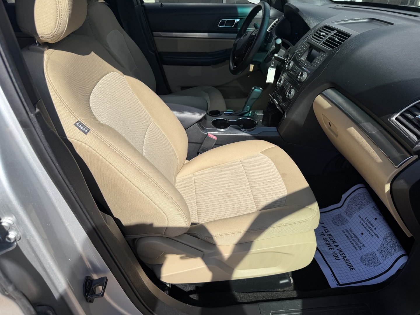 2016 SILVER FORD EXPLORER BASE (1FM5K7B82GG) , located at 922 W. Beacon St., Philadelphia, MS, 39350, (601) 650-3675, 32.770447, -89.127151 - Photo#10