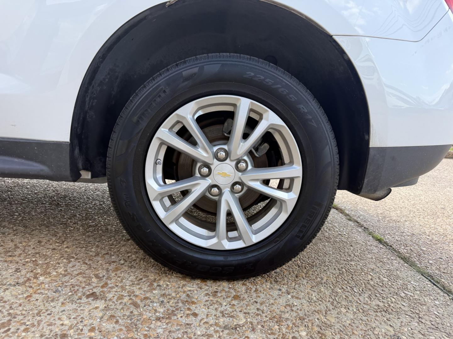 2017 WHITE CHEVROLET EQUINOX LS (2GNFLEEK7H6) , located at 922 W. Beacon St., Philadelphia, MS, 39350, (601) 650-3675, 32.770447, -89.127151- Photo#7