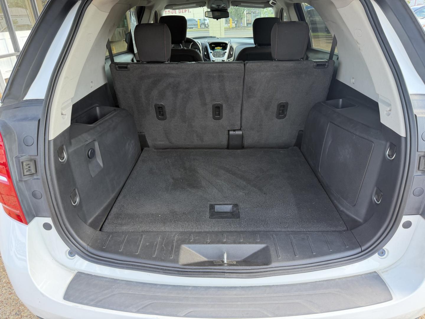 2017 WHITE CHEVROLET EQUINOX LS (2GNFLEEK7H6) , located at 922 W. Beacon St., Philadelphia, MS, 39350, (601) 650-3675, 32.770447, -89.127151 - Photo#19