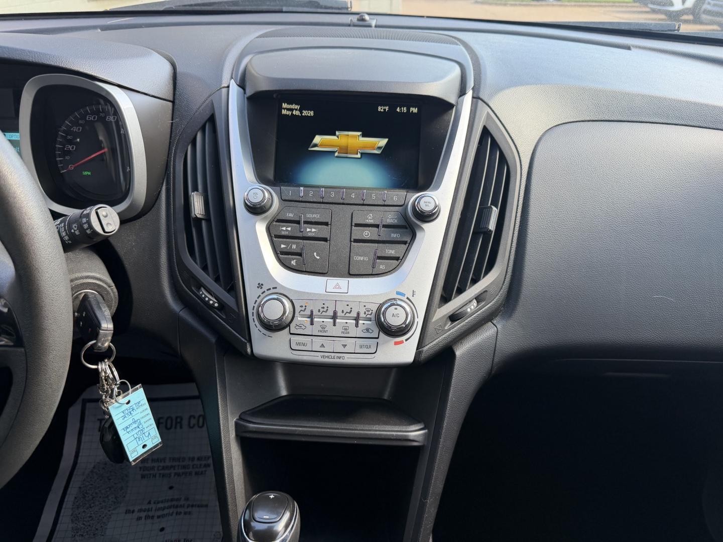 2017 WHITE CHEVROLET EQUINOX LS (2GNFLEEK7H6) , located at 922 W. Beacon St., Philadelphia, MS, 39350, (601) 650-3675, 32.770447, -89.127151- Photo#17