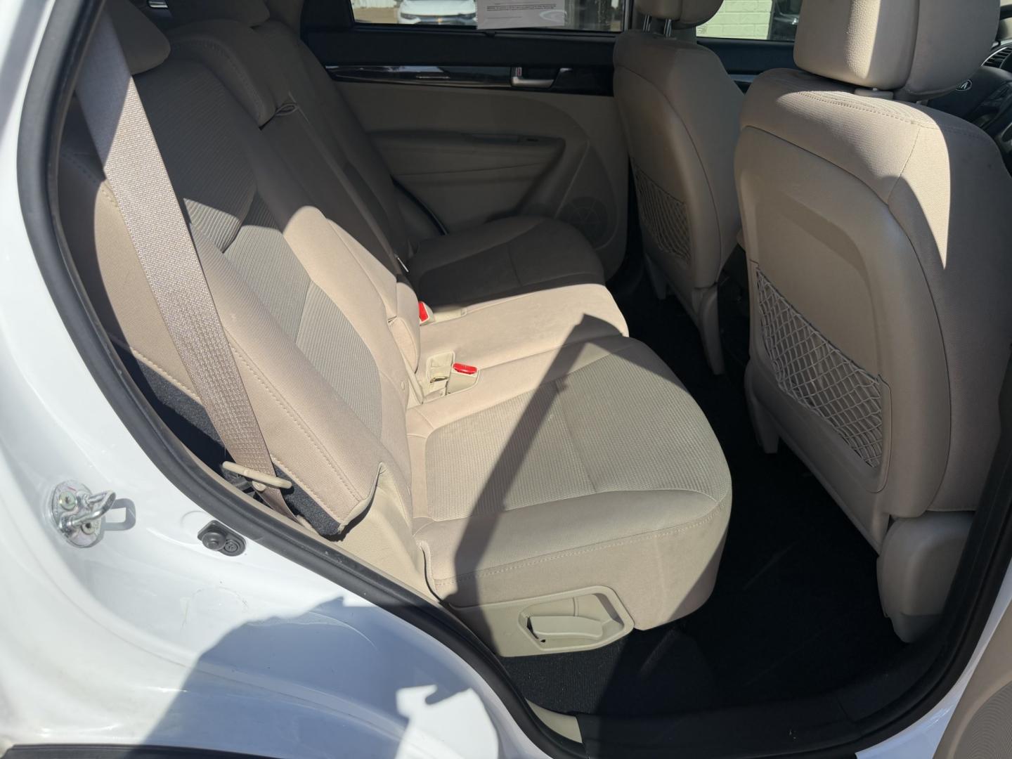2014 WHITE KIA SORENTO LX (5XYKT3A60EG) , located at 922 W. Beacon St., Philadelphia, MS, 39350, (601) 650-3675, 32.770447, -89.127151 - Photo#14