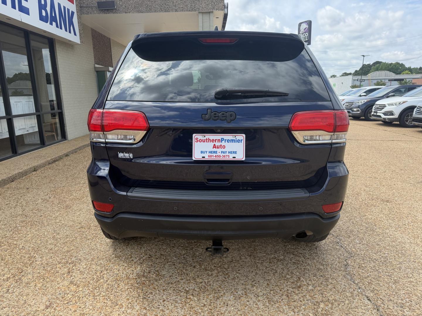 2017 BLUE JEEP GRAND CHEROKEE LARED (1C4RJFAG5HC) , located at 922 W. Beacon St., Philadelphia, MS, 39350, (601) 650-3675, 32.770447, -89.127151 - Photo#4