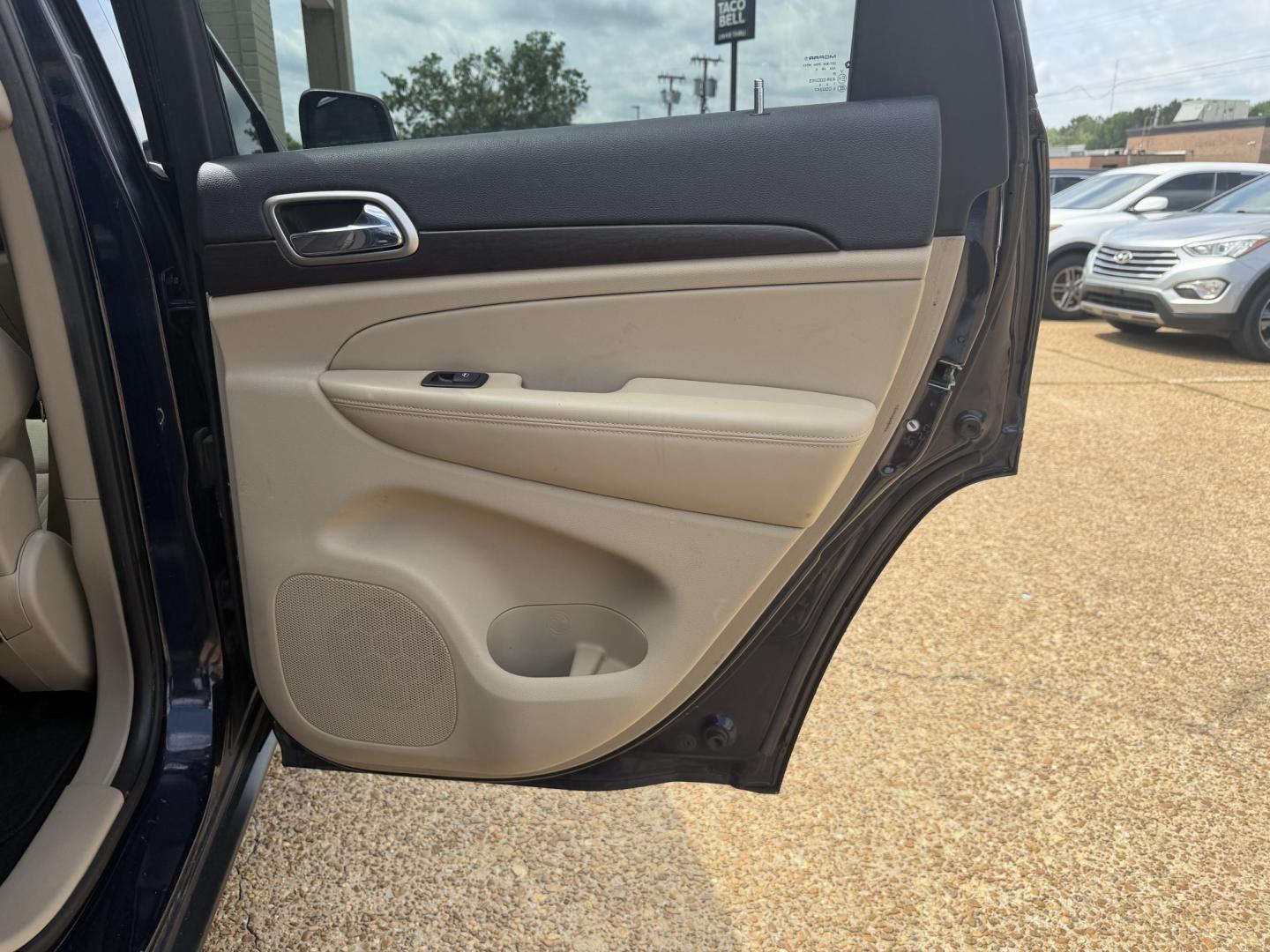 2017 BLUE JEEP GRAND CHEROKEE LARED (1C4RJFAG5HC) , located at 922 W. Beacon St., Philadelphia, MS, 39350, (601) 650-3675, 32.770447, -89.127151 - Photo#15