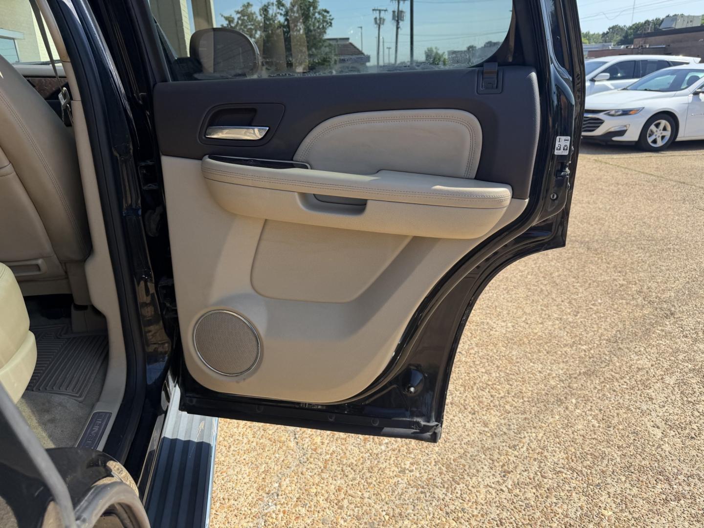 2012 BLACK GMC YUKON DENALI (1GKS1EEF8CR) , located at 922 W. Beacon St., Philadelphia, MS, 39350, (601) 650-3675, 32.770447, -89.127151 - Photo#15