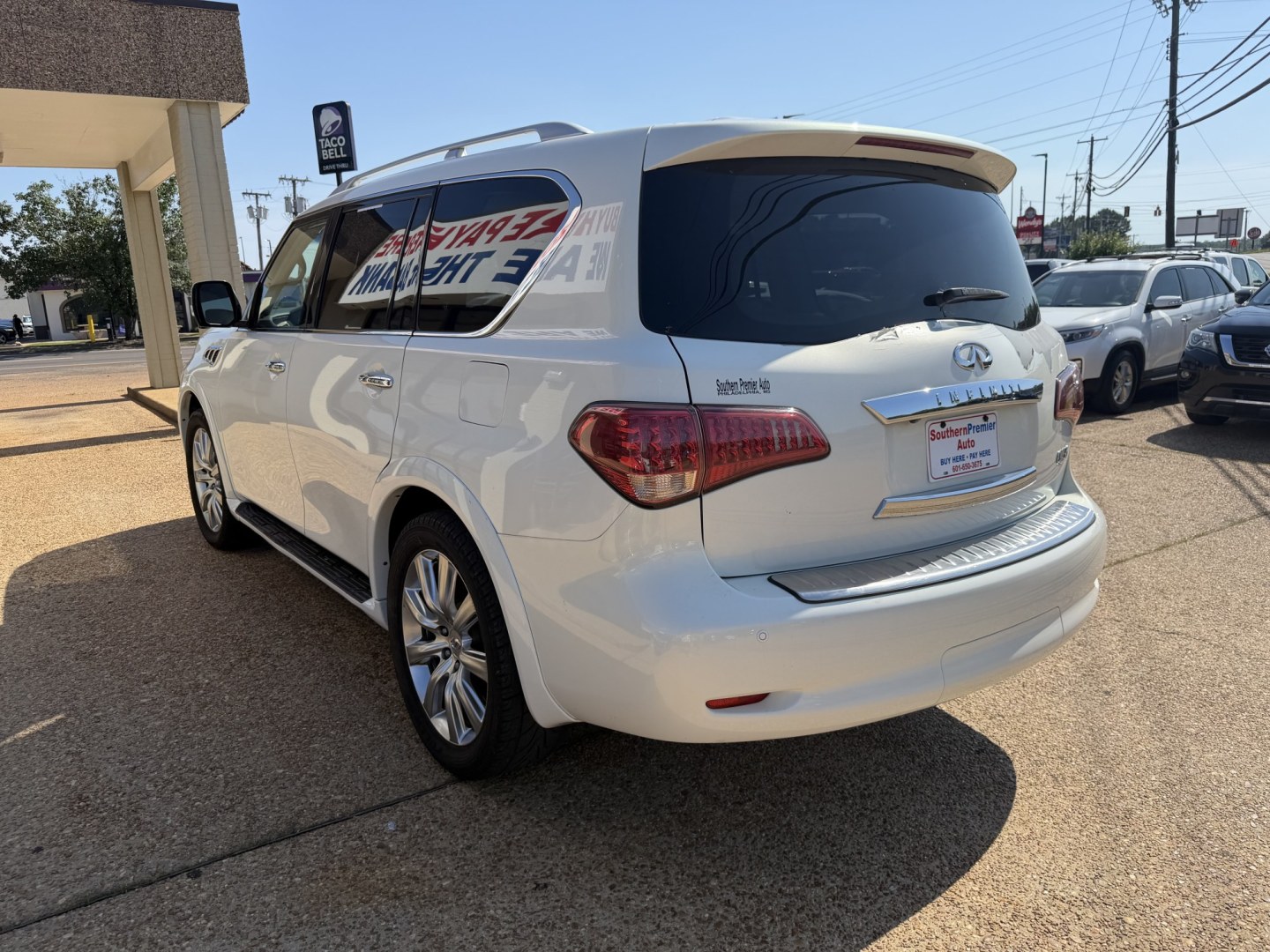 2012 WHITE INFINITI QX56 BASE (JN8AZ2NF3C9) , located at 922 W. Beacon St., Philadelphia, MS, 39350, (601) 650-3675, 32.770447, -89.127151 - Photo#3